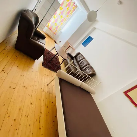 Apartment, 2 Schlafzimmer, Strassenseitig Apartment Graz