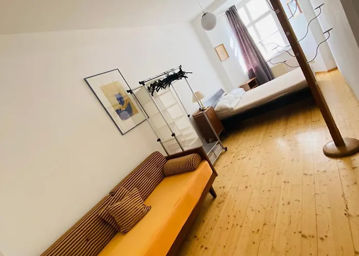 Wohnung, 2 Schlafzimmer, Strassenseitig * Graz